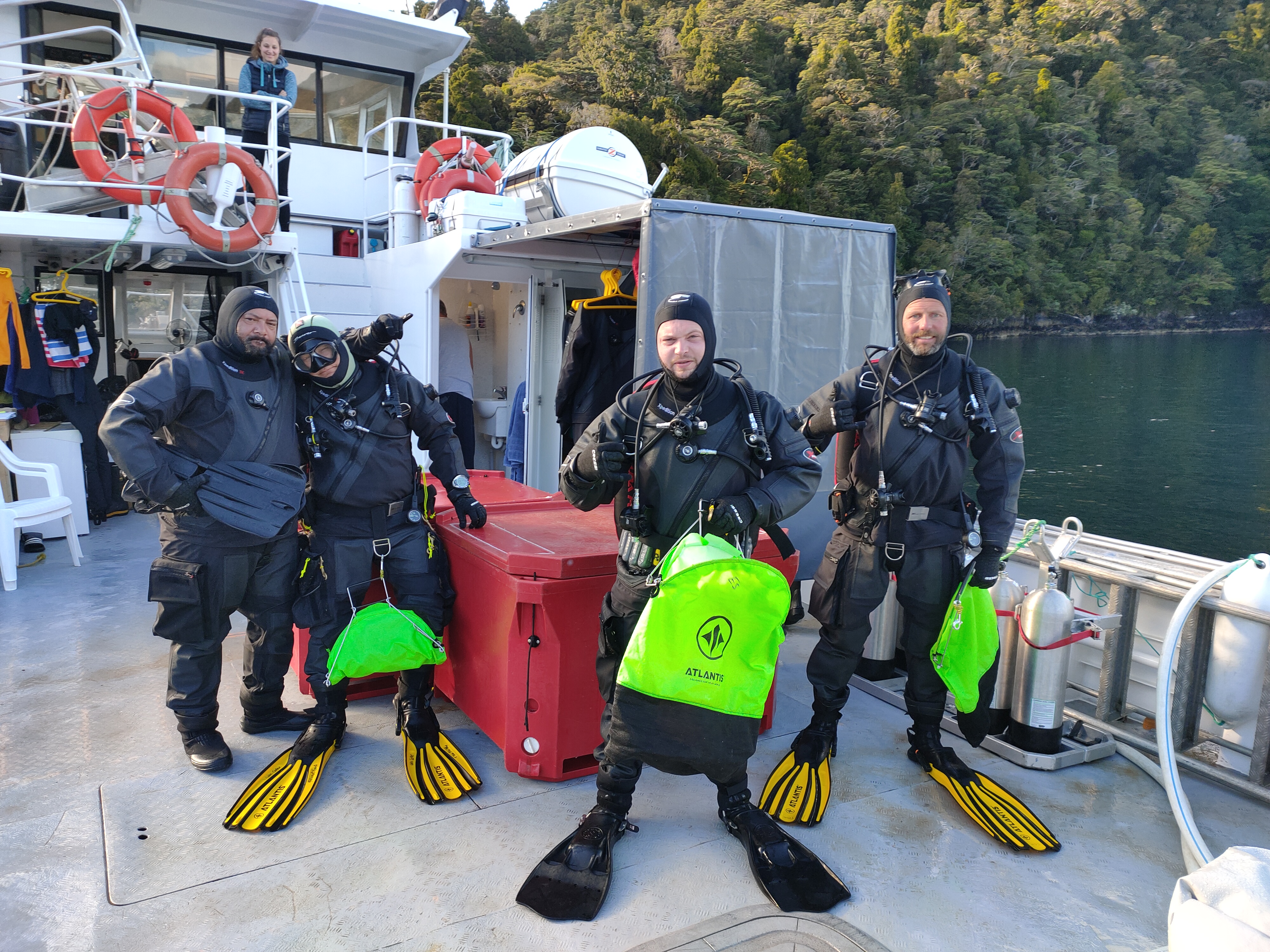 Members of the Environment Southland Jobs for Nature dive team